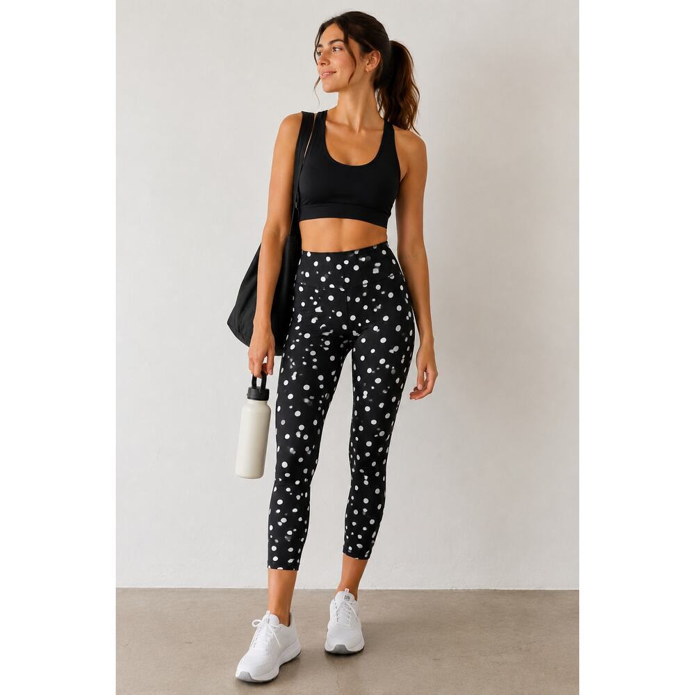 Outdoor Voices TechSweat Black & White Polka Dot 7/8 Leggings, sz M